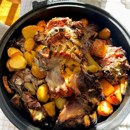 Muraj-kornic, Krk * Kornić