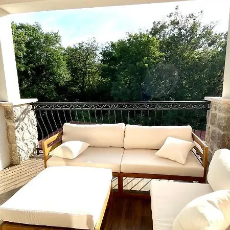 Muraj-kornic, Krk Kornić