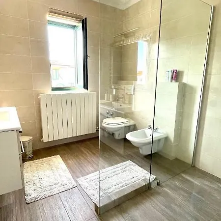 Muraj-kornic, Krk Villa