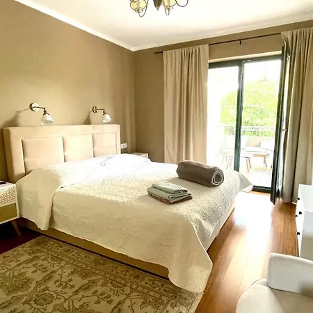 Muraj-kornic, Krk Villa *