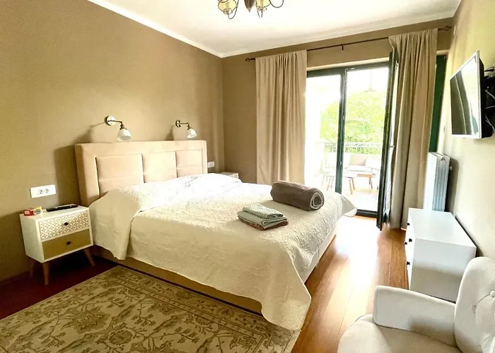Muraj-kornic, Krk Villa *